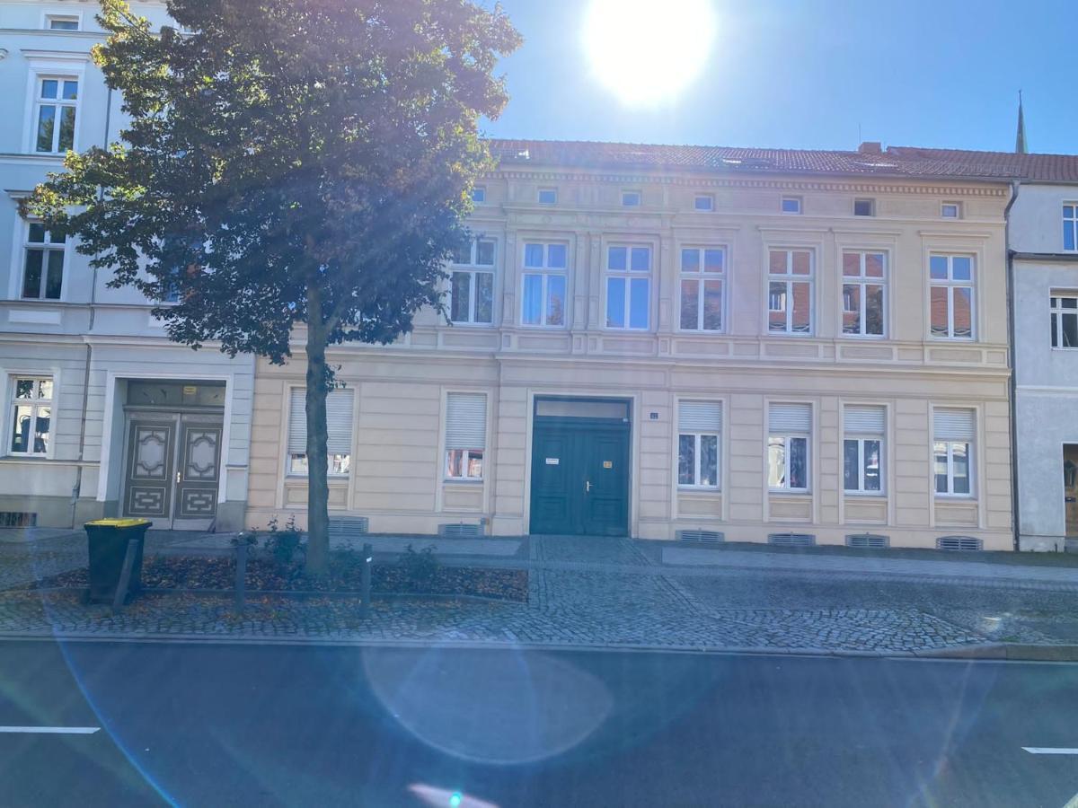 Fewo Bismarck 32 - 1Raum Stendal Eksteriør billede